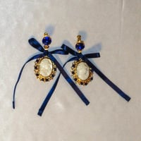 "imperial Portrairt" シェルカメオイヤリング