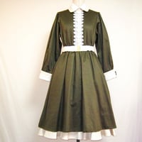 "Madam Gray" レース飾りタックワンピース（ベルト付き）