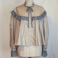"In to the Woods" シフォンフリルＡラインブラウス