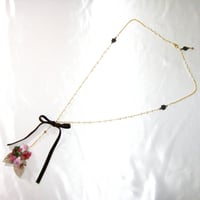 “Beth” リボンフラワーペンダント