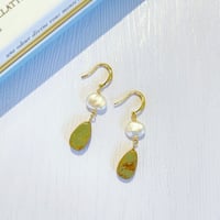 グリーンターコイズx淡水パールピアス