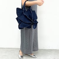 medelu フリルトートバッグ ( ナチュラル／ブラック／ブラック