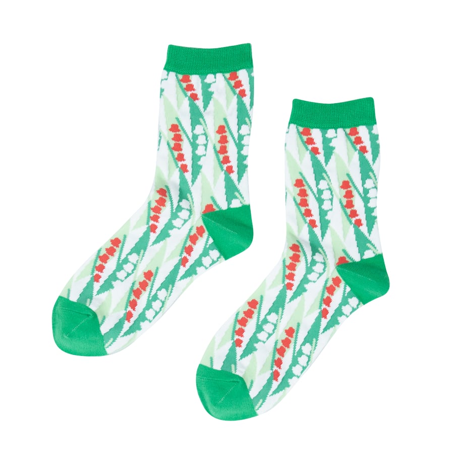 鈴蘭設計襪款主視覺