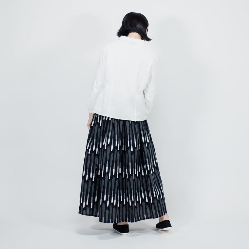 スタンダード　ロングスカート　石付き黒 スタンダード ロングスカート 石付き黒 シックタフタコクーン
