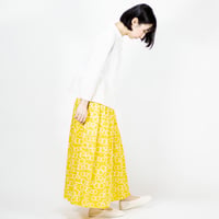 ロングスカート　ちょうちょ