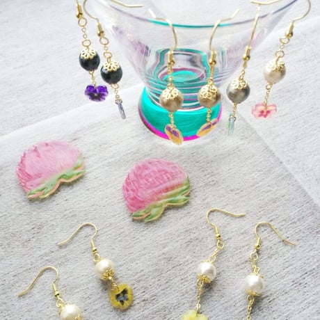 ビオラ×コットンパールのゆらゆらピアス・イヤリング yellow1