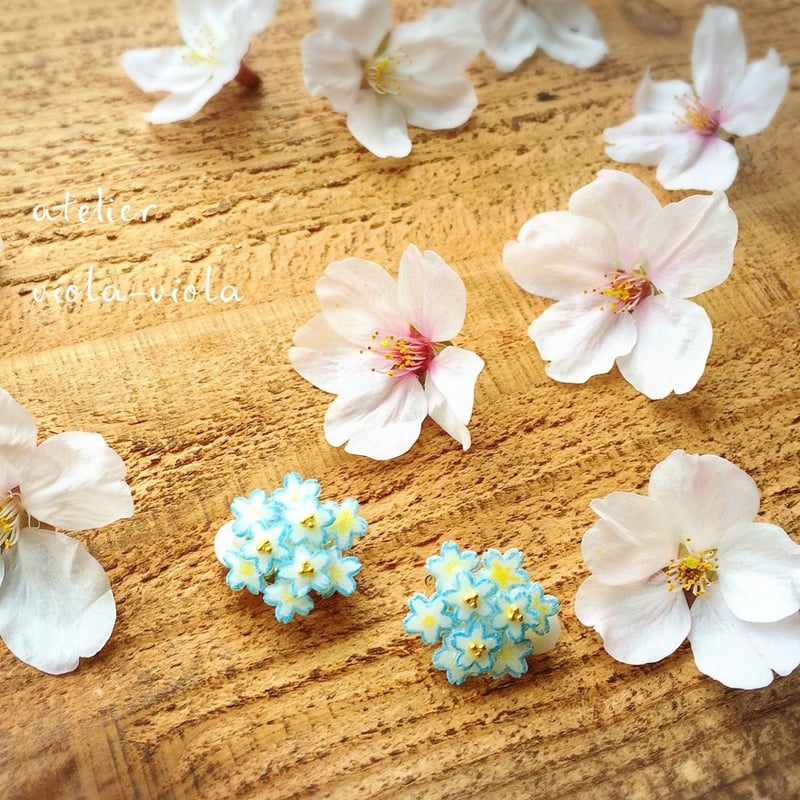金平糖みたいな＊ブルーの花束ピアス・イヤリング | viola-viola 季節