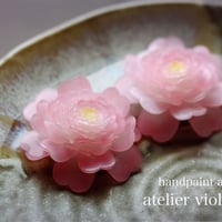 桃色山茶花のコサージュ