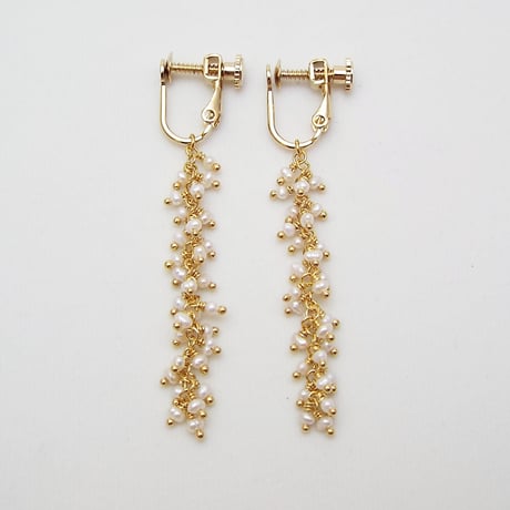淡水パールピアス・イヤリング（スパイラル）