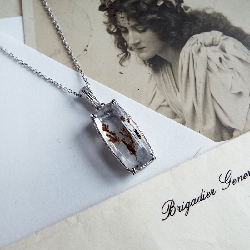 デンドリティッククォーツのネックレス（薄氷） | Namikata