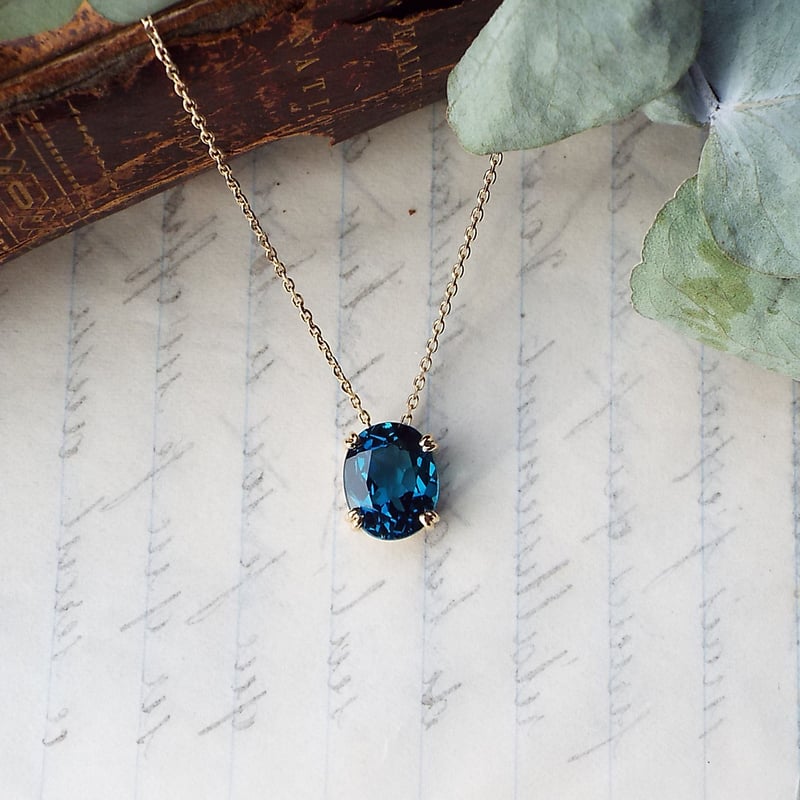 ロンドンブルートパーズの大粒ストーンネックレス | Namikata