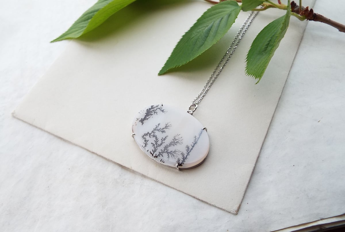 デンドリティックアゲート 天然石 ペンダント 置物 F14001 デンドリティックアゲートのネックレス | Namikata