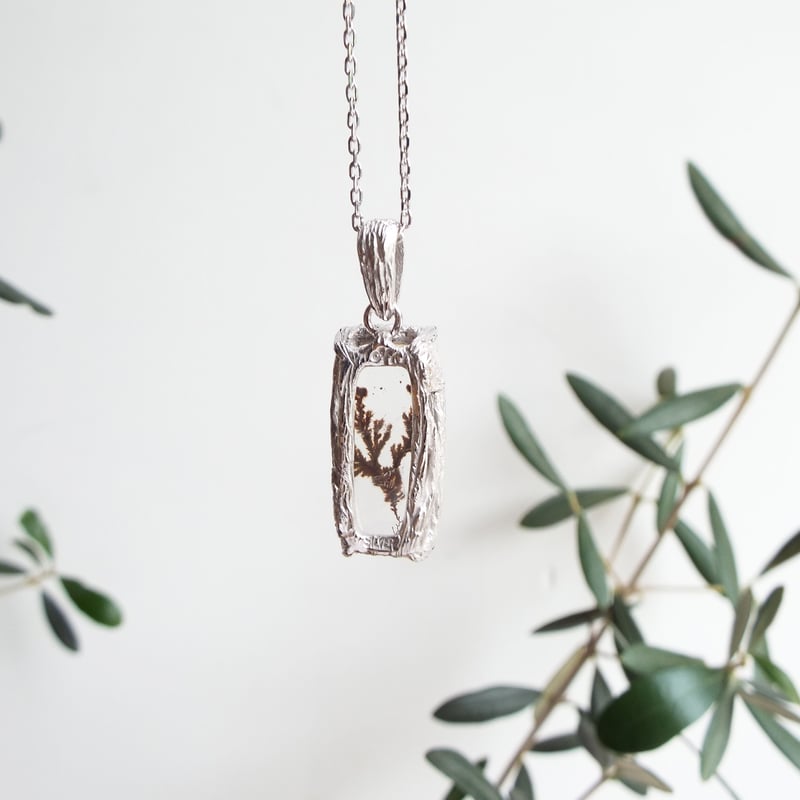 デンドリティッククォーツのネックレス（薄氷） | Namikata