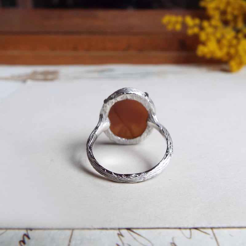 バラのシェルカメオのリング | Namikata