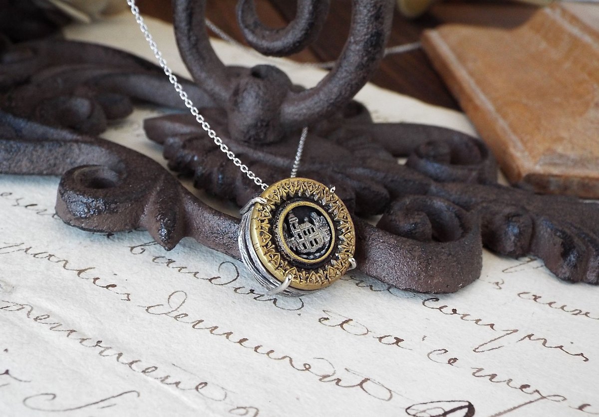 【もんじろう】ブレスレット アンティークボタン アクセサリー 11月12日｜もんじろう「古都で奏でる百年の物語 ~アンティークボタンの