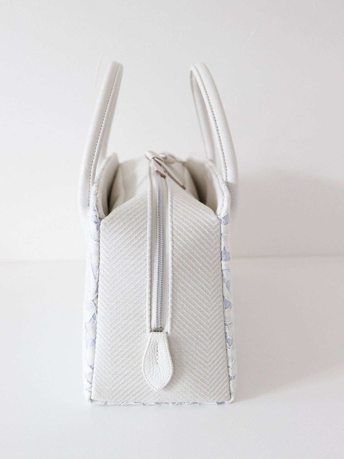 利休バッグ / White Lace & Blue Linen / R_1131 | Da