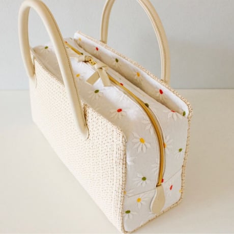 利休バッグ  R_1002  / natural × white cotton embroidery