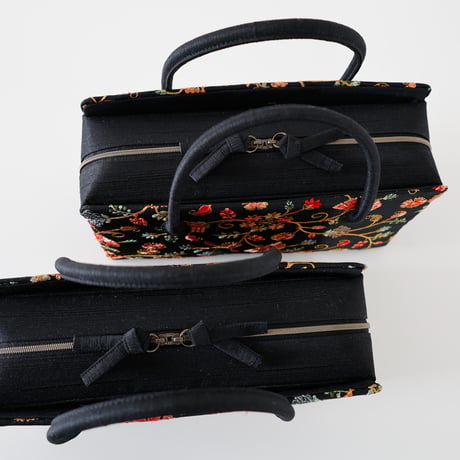 利休バッグ  /black floral/ R_1146