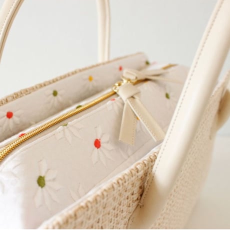 利休バッグ  R_1002  / natural × white cotton embroidery