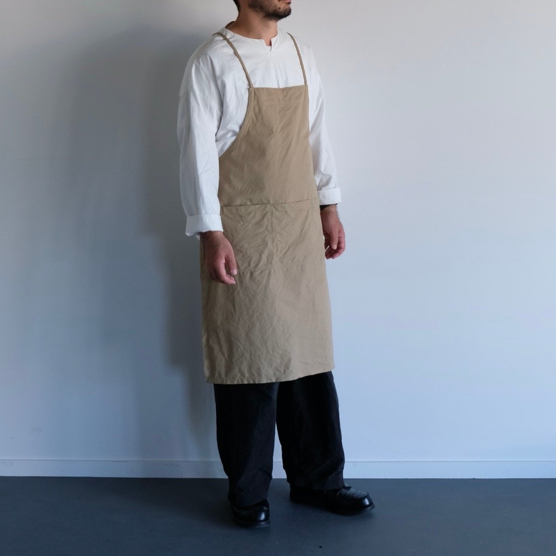 エプロン/ベージュ | takeshikanda