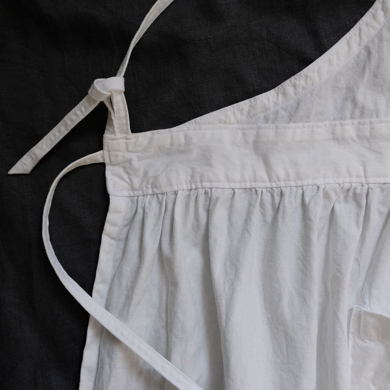 ギャザーエプロン/白 | takeshikanda