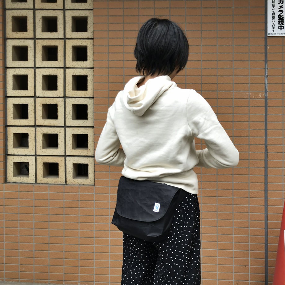 5c1737147cd3610173eb603c
