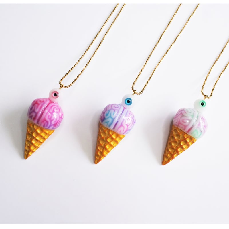 脳みそアイスクリーム 目玉トッピング ネックレス(ﾁｪｰﾝ約60cm) | sasaco