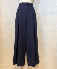 揺れ感抜群、きれいシルエットワイドパンツ　紺