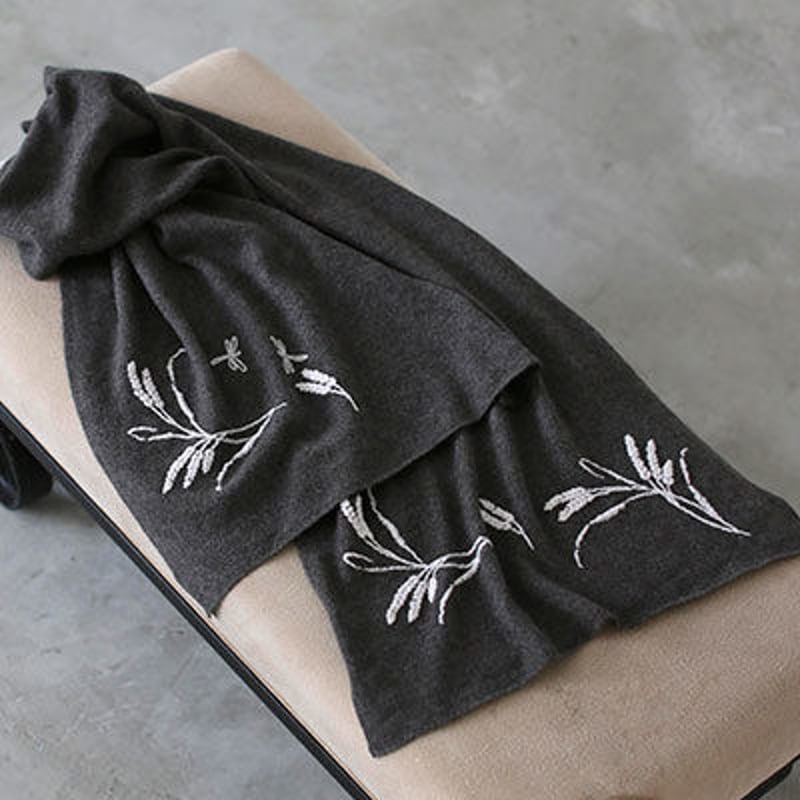 稲穂とトンボ柄の手刺繍カシミヤストール/Col.ブラウン | kaho（カホ