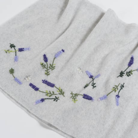 ラベンダー手刺繍　カシミヤスヌード/Col.ライトグレー
