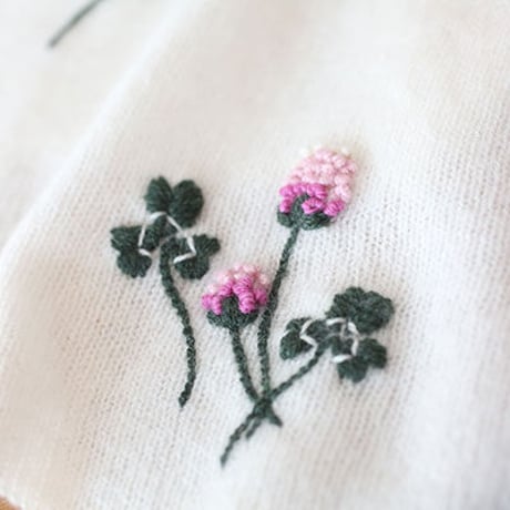 ムラサキツメクサの手刺繍カシミヤストール/Col.オフホワイト