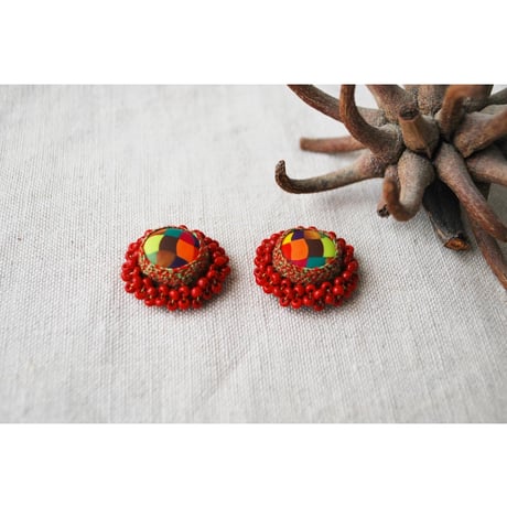 カラフルつぶつぶピアス　red