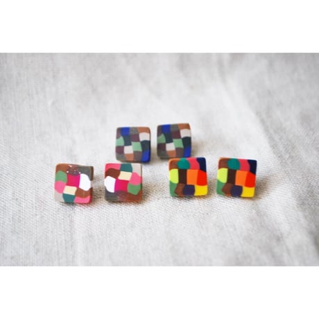 カラフルシカクピアス・イヤリング小 3col.