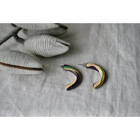 nijiピアス　 green kinari gold yellow purple