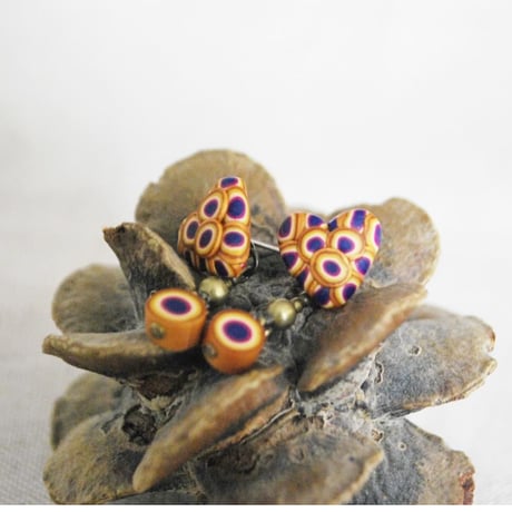ぶつぶつハートピアス・イヤリング　blue