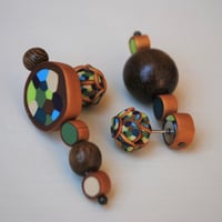 ランダムwoodアシンメトリーピアス＋ぶつぶつキャッチ 青系