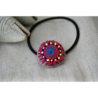 小さな刺繍ヘアゴム丸　蛍光色