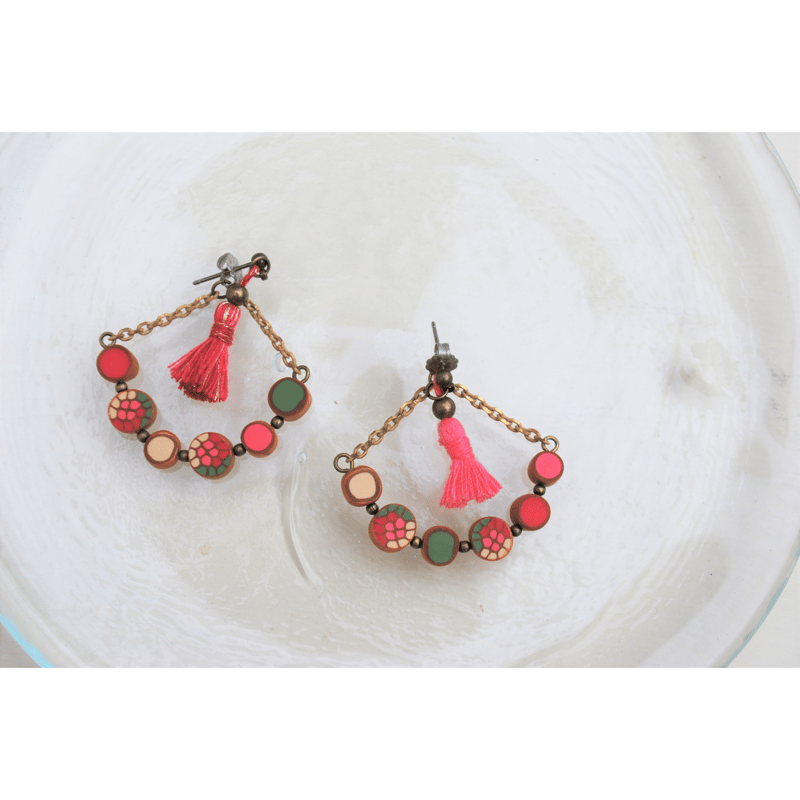 Lumore】ピンクタッセルのカボションピアス-so lovely!--