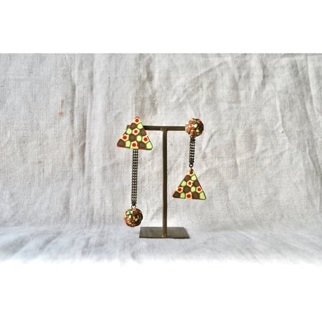 三角とまる　ロングピアス　red green gold