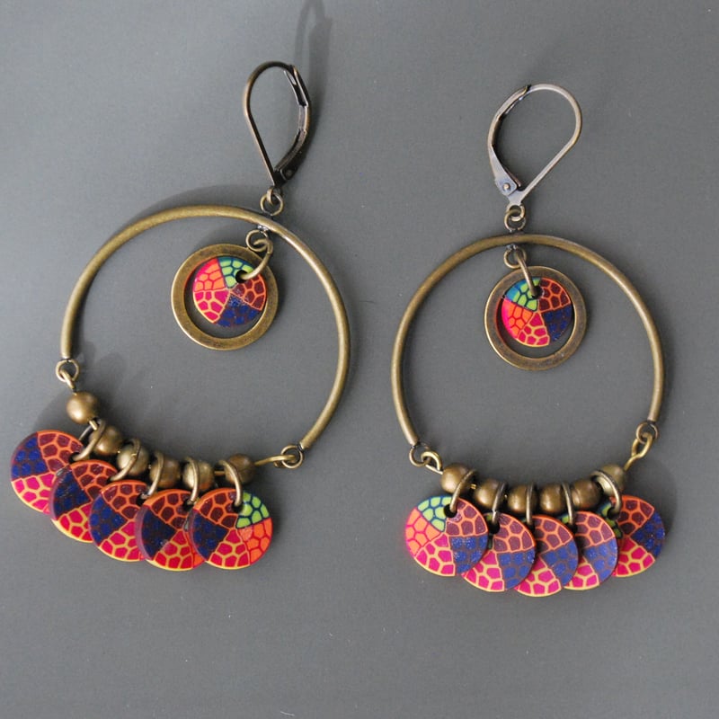 じゃらじゃら大ぶりピアス・イヤリング カラフル 個性的 | macree