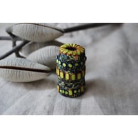 若葉つぶ　小さなぶつぶつ花器