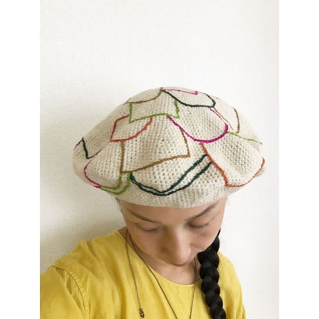 カラフル刺繍ベレー帽　3col