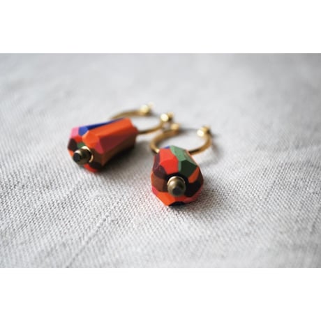 カクカクピアス・イヤリング　カラフル