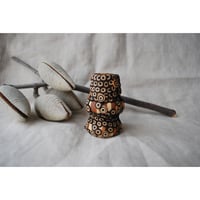 どんぐりつぶ　小さなぶつぶつ花器