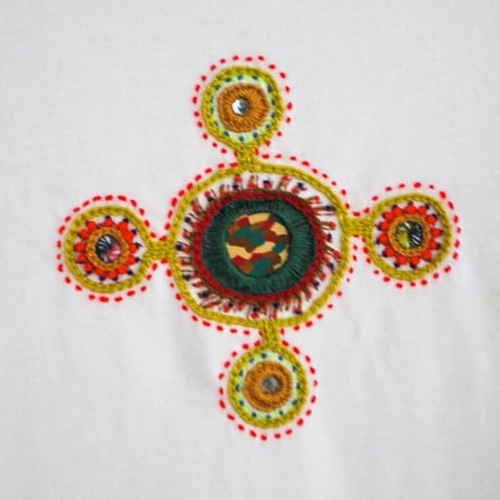 ミラー刺繍Tシャツ 白