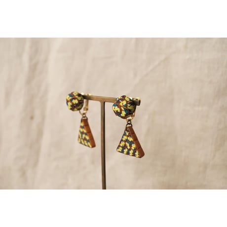 ぶつぶつまるとサンカクピアス・イヤリング