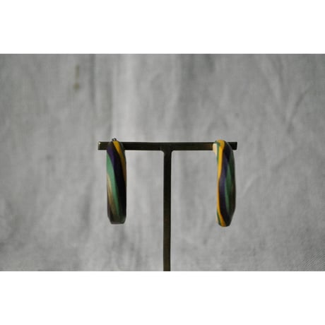 nijiピアス　 green kinari gold yellow purple