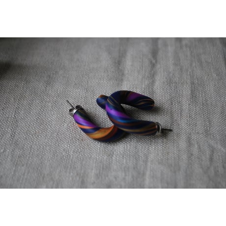 nijiピアス　 navy purple gold orange