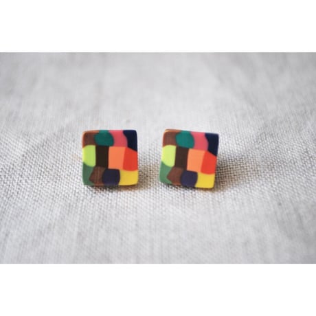 カラフルシカクピアス・イヤリング小 3col.