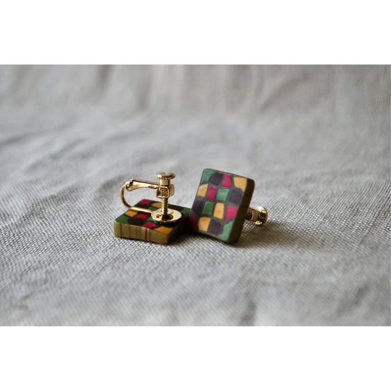 四角モザイクピアス・イヤリング pink green yellow | macree